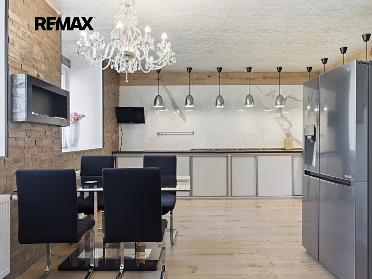 Prodej bytu atypické 180 m² (Mezonet) - foto 4