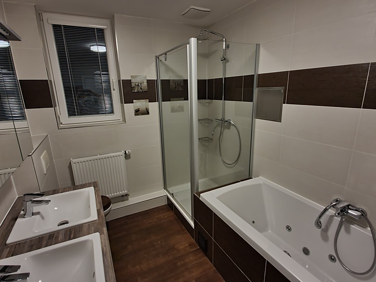 Pronájem bytu 4+kk 170 m² - foto 8