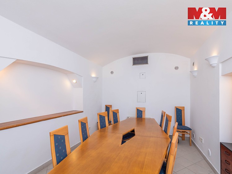 Pronájem kanceláře 61 m² - foto 4