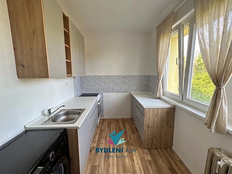 Prodej bytu 2+1 55 m² - foto 2