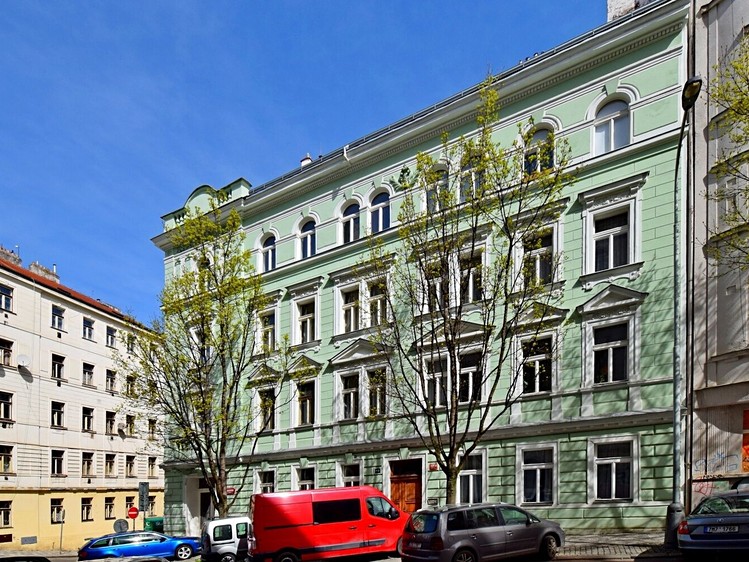 Pronájem bytu 2+kk 63 m² (Podkrovní) - foto 5