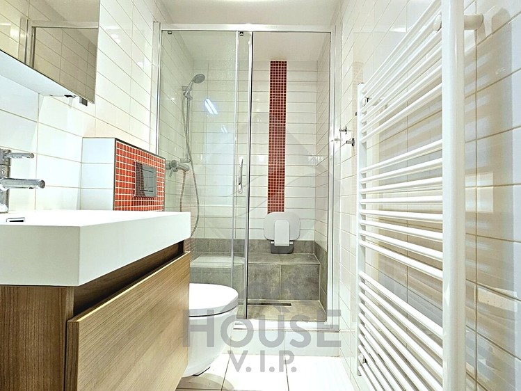 Prodej bytu 1+kk 36 m² (Podkrovní) - foto 8