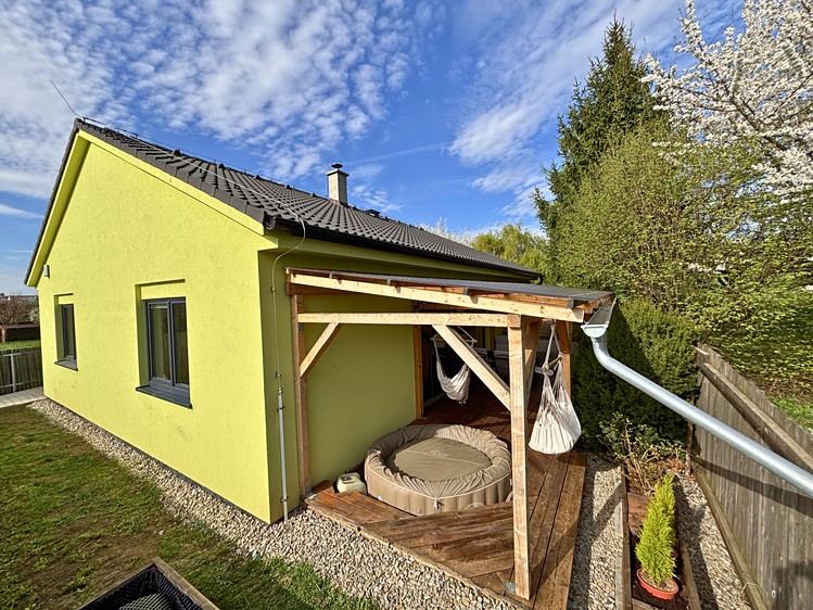 Prodej rodinného domu 102 m², pozemek 571 m² - foto 4