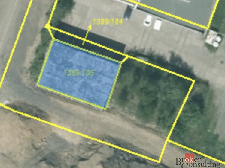 Prodej komerčního pozemku 2 360 m² - foto 3