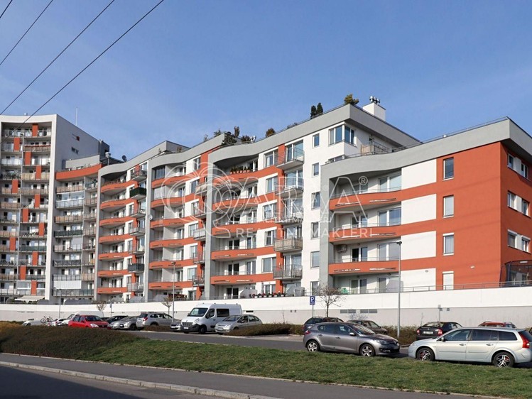 Pronájem bytu 2+kk 44 m² - foto 2
