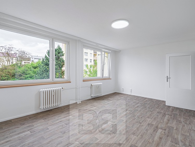 Pronájem bytu 1+kk 33 m² - foto 3