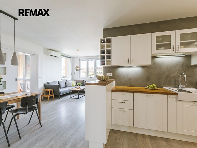 Prodej bytu 3+kk 73 m² (Jednopodlažní) - foto 5