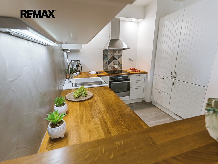 Prodej bytu 3+kk 73 m² (Jednopodlažní) - foto 4