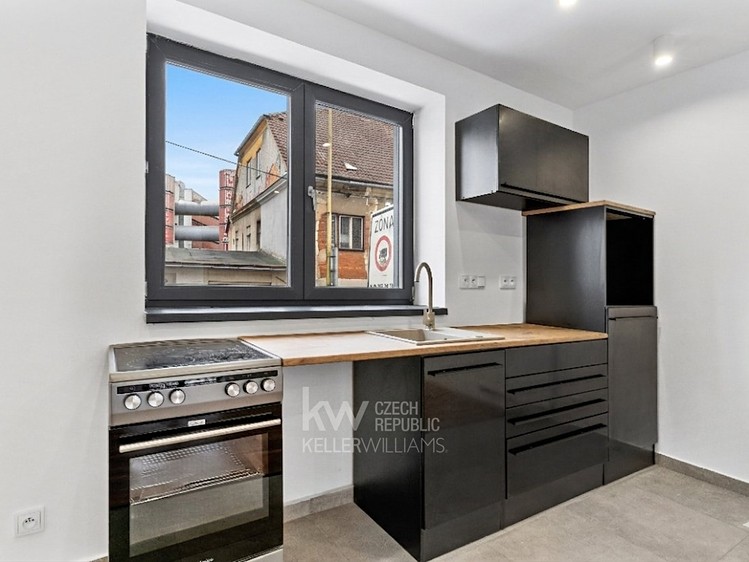 Pronájem bytu 2+kk 69 m² (Mezonet) - foto 3