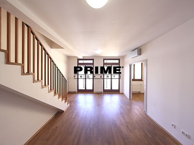 Pronájem bytu 5+1 168 m² (Mezonet) - foto 2