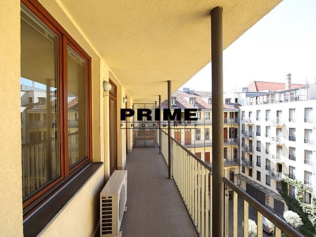 Pronájem bytu 5+1 168 m² (Mezonet) - foto 5