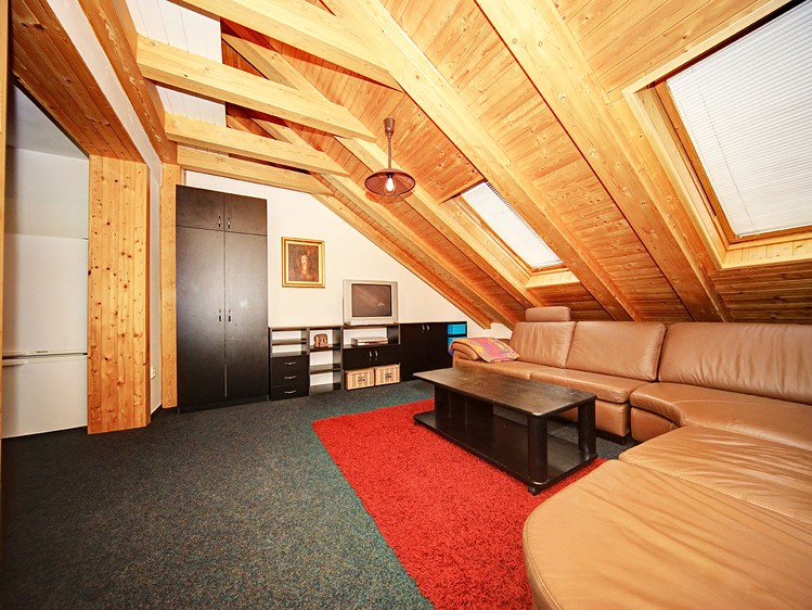 Prodej bytu 2+kk 64 m² (Podkrovní) - foto 3