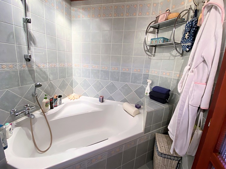 Pronájem bytu 2+kk 52 m² (Podkrovní) - foto 7