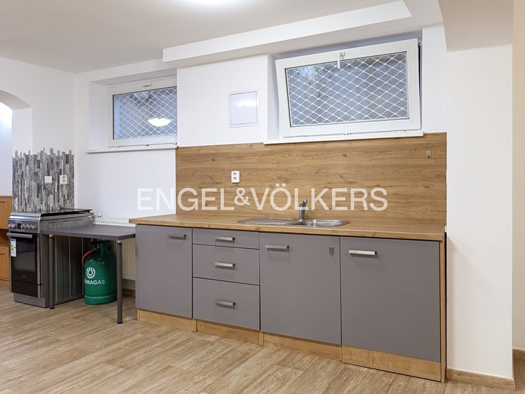 Pronájem bytu 3+kk 88 m² - foto 5