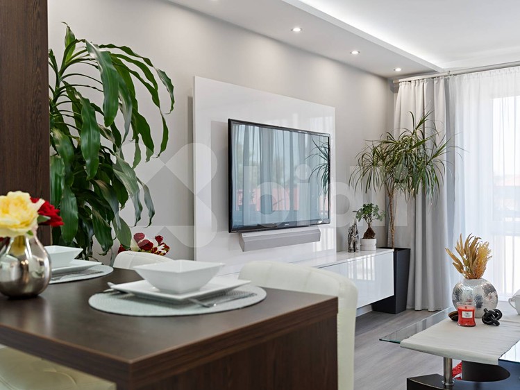 Pronájem bytu 3+kk 64 m² - foto 1