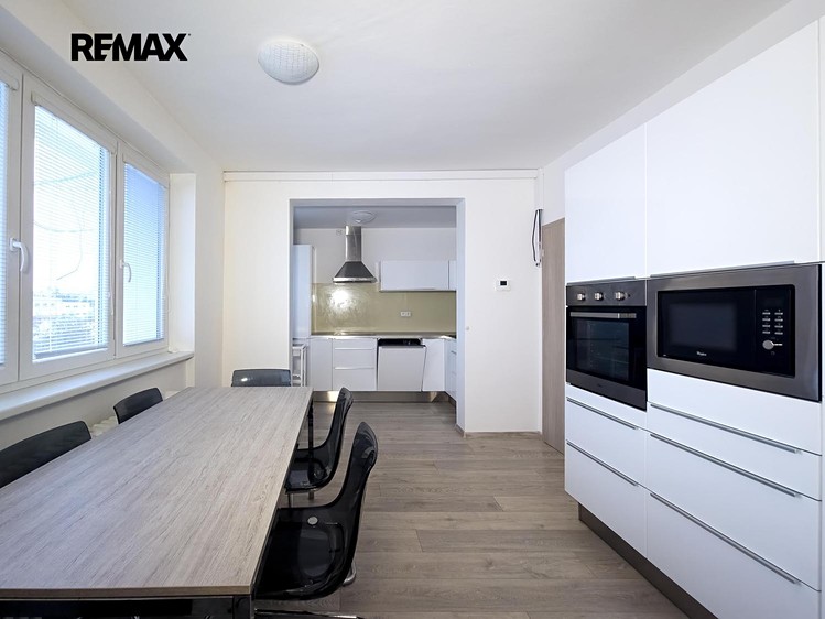 Prodej bytu 3+kk 79 m² - foto 1