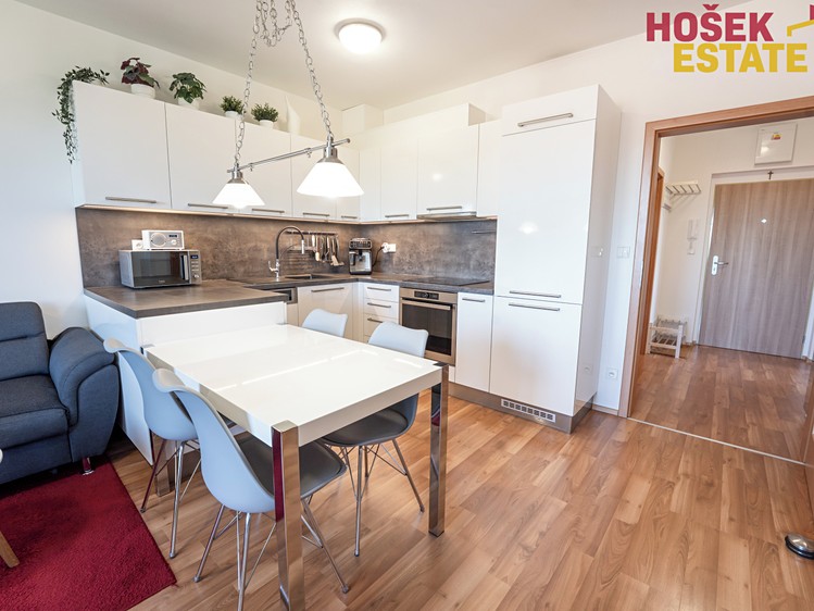 Prodej bytu 3+kk 79 m² (Jednopodlažní) - foto 2