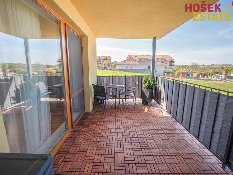 Prodej bytu 3+kk 79 m² (Jednopodlažní) - foto 1