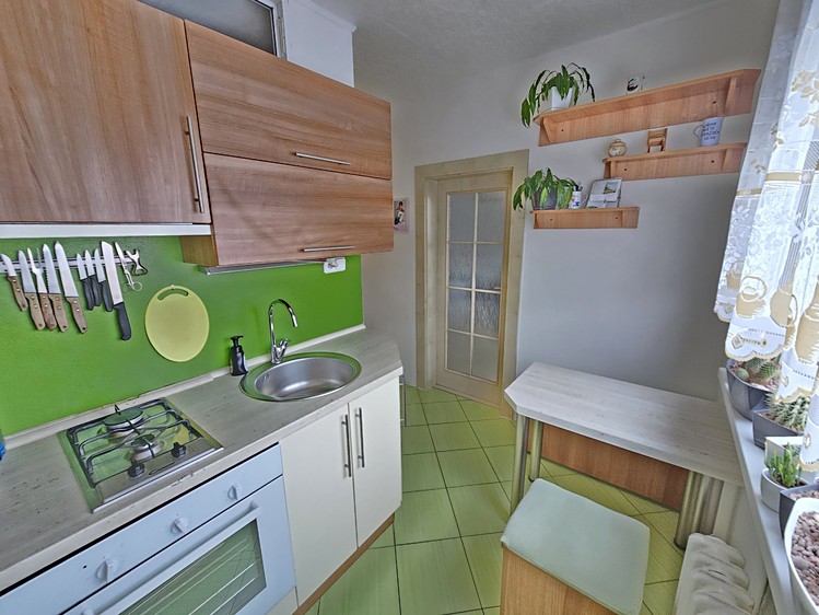 Pronájem bytu 2+1 49 m² - foto 3