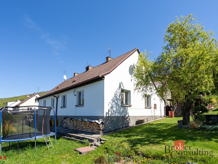 Prodej rodinného domu 135 m², pozemek 88 m² - foto 1