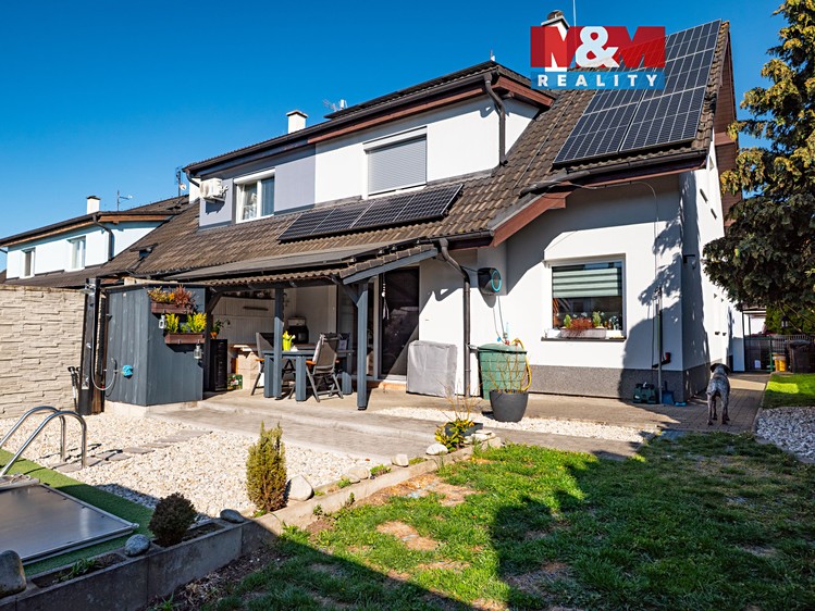 Prodej rodinného domu 107 m², pozemek 298 m² - foto 1