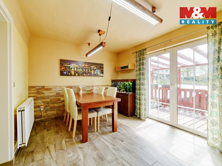 Prodej rodinného domu 142 m², pozemek 750 m² - foto 3