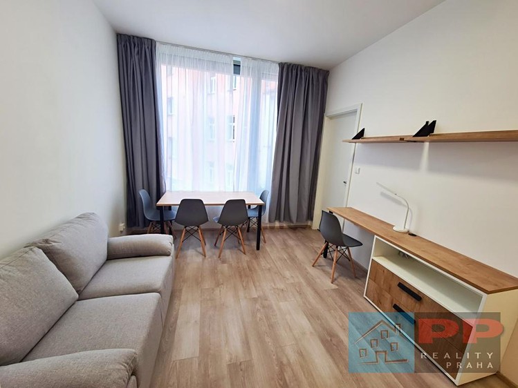 Pronájem bytu 2+kk 33 m² - foto 4