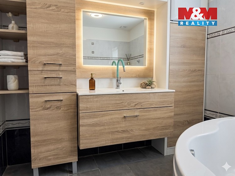 Prodej bytu 4+1 140 m² - foto 5