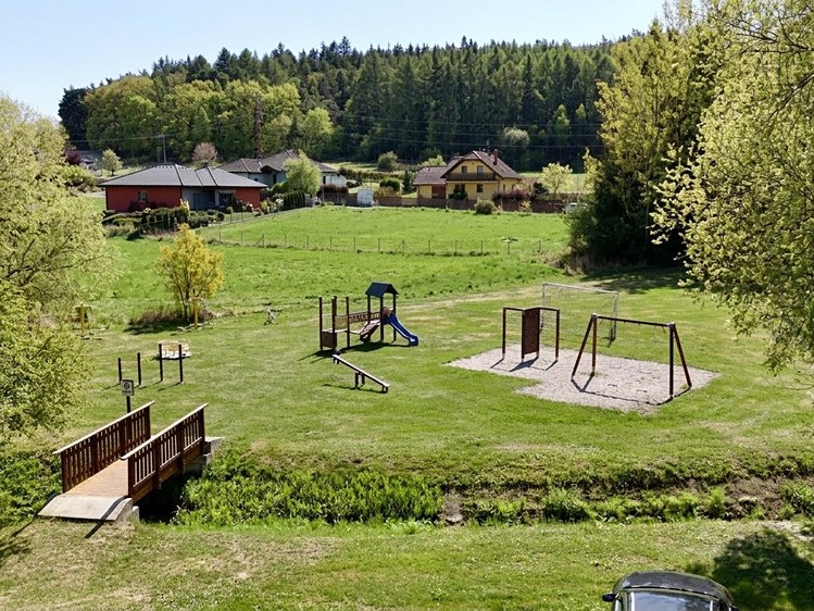 Prodej  stavebního pozemku 1 266 m² - foto 5