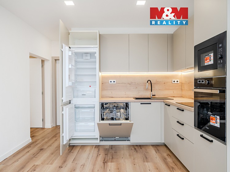 Prodej bytu 3+kk 67 m² - foto 1