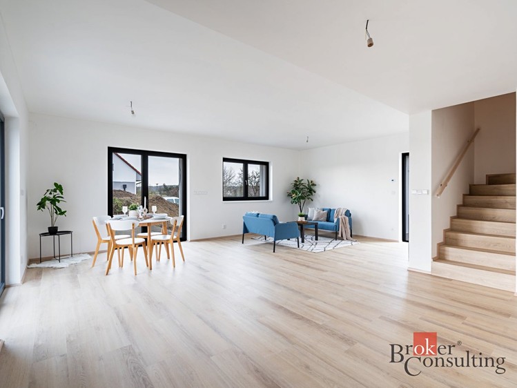 Prodej rodinného domu 164 m², pozemek 723 m² - foto 5