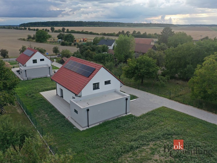 Prodej rodinného domu 164 m², pozemek 723 m² - foto 3