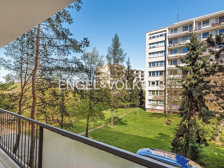 Pronájem bytu 3+kk 67 m² - foto 3