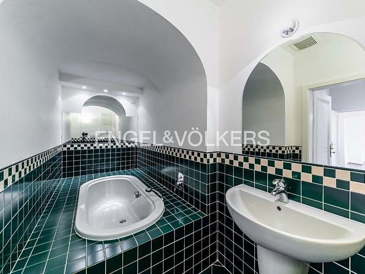 Pronájem bytu 4+1 170 m² - foto 6