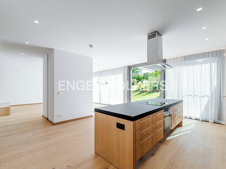 Pronájem bytu 4+kk 137 m² - foto 2