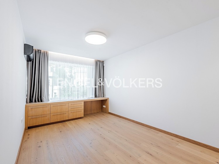 Pronájem bytu 4+kk 137 m² - foto 5