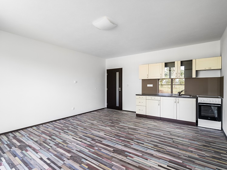 Pronájem bytu 1+kk 35 m² - foto 2