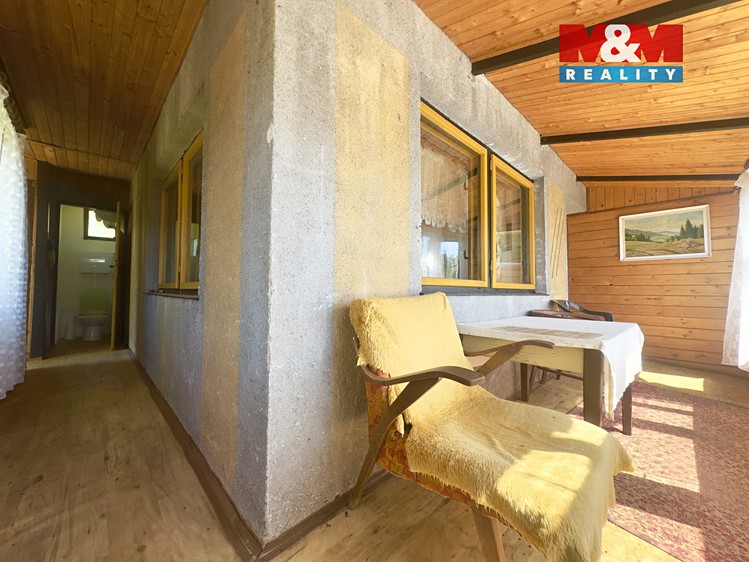 Prodej podílu 1/2 chaty 58 m², pozemek 242 m² - foto 6