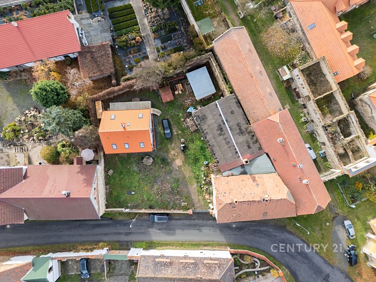 Prodej rodinného domu 200 m², pozemek 520 m² - foto 7