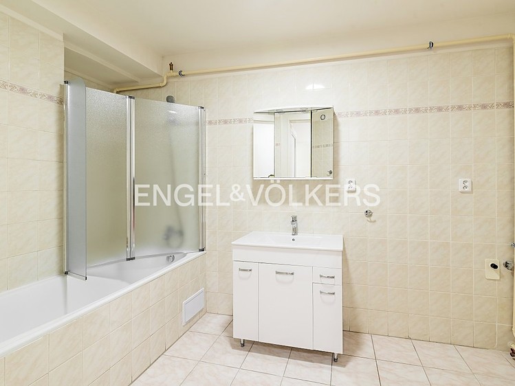 Pronájem bytu 3+kk 141 m² - foto 6
