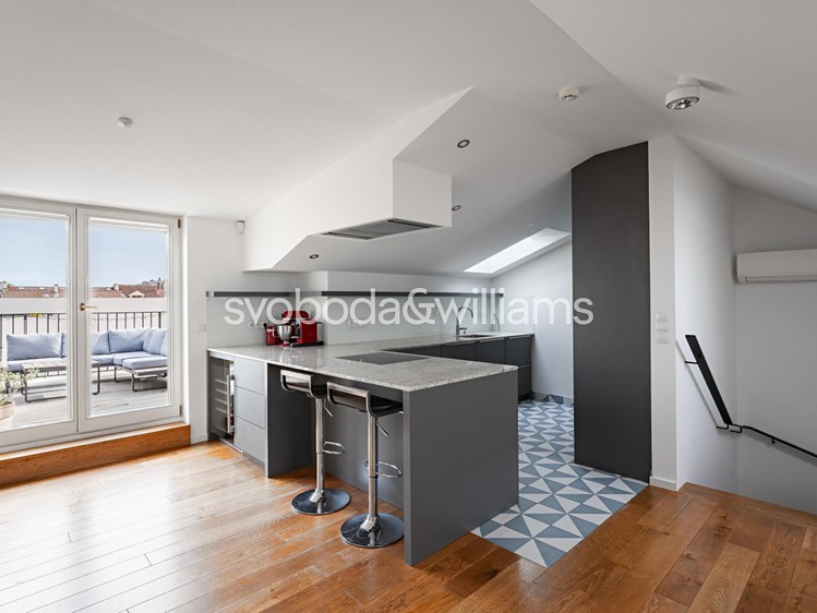 Prodej bytu 6 pokojů a více 187 m² - foto 8