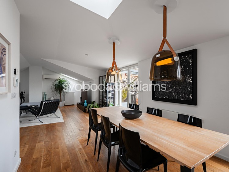 Prodej bytu 6 pokojů a více 187 m² - foto 4