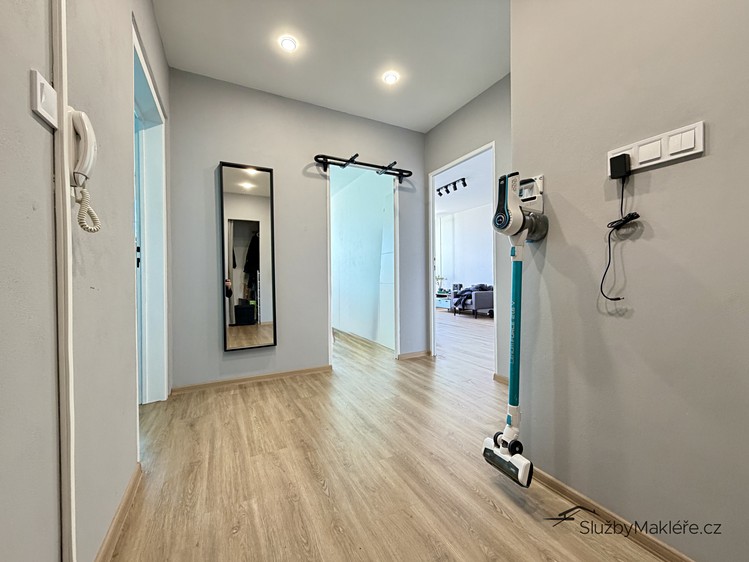 Prodej bytu 3+kk 65 m² (Jednopodlažní) - foto 2