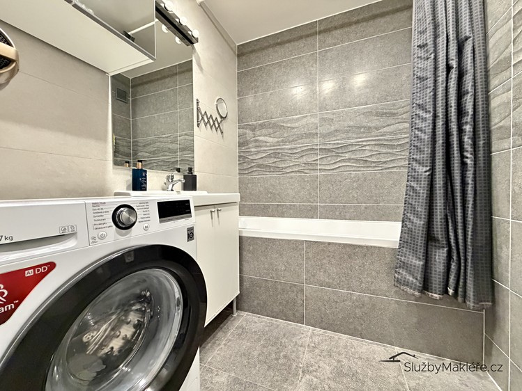 Prodej bytu 3+kk 65 m² (Jednopodlažní) - foto 4