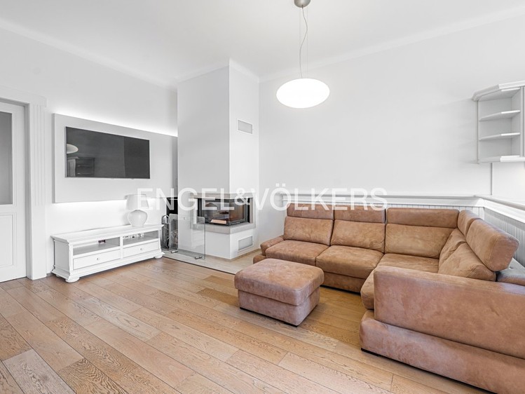 Pronájem bytu 4+kk 115 m² - foto 4