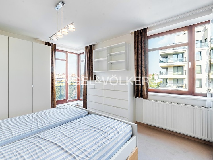 Pronájem bytu 3+1 99 m² - foto 4