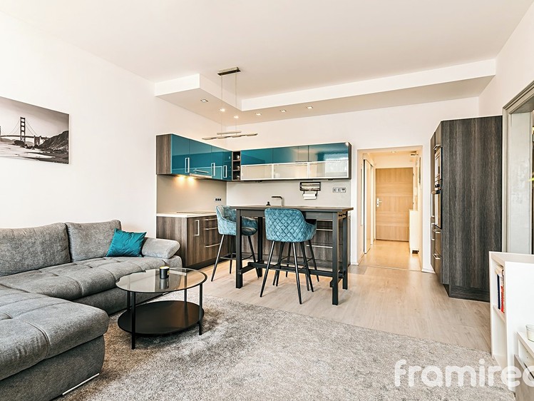 Pronájem bytu 2+kk 56 m² - foto 5
