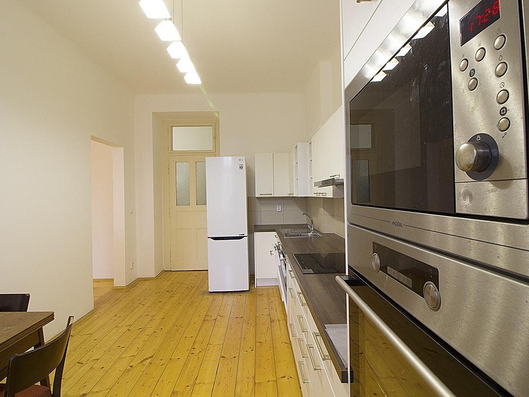 Pronájem bytu 2+1 64 m² - foto 4