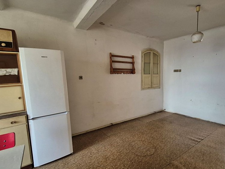 Prodej rodinného domu 240 m², pozemek 1 038 m² - foto 5