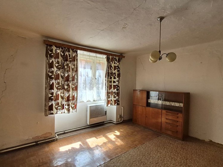 Prodej rodinného domu 240 m², pozemek 1 038 m² - foto 8
